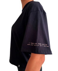REMERA MUJER BOXY FIT MEGAN BLACK en internet
