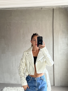 Campera Tachas IMPORTADA - comprar online