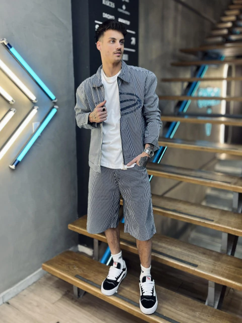 CAMPERA STING - comprar online