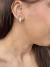 Argola duas faixas finas de zircônias banhado a ouro18k - comprar online
