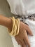 Bracelete creme quadrado