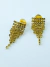 Brinco dourado de franjas cravejadas por zircônias na cor champanhe banhado a ouro 18k antialérgico