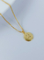 Colar medalha P fé banhado a ouro 18k - Cheias de Charme Joias - Semijoias da moda 