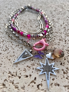 C016 Collar cuádruple en violetas y lila con metal plateado nickel