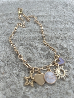 C033 Collar cuadruple en violeta , lila y metal dorado - tienda online