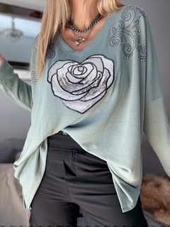 SWA48 Maxi sweaters de lanilla verde menta con corazón de lentejuelas en forma de flor - Tu Guiseppa