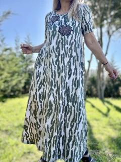 VGA1 Vestido de modal gamuzado con aplique de flores