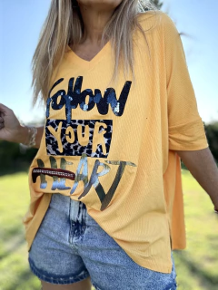 MCA101 Remeron de morley amarillo durazno con letras follow - comprar online