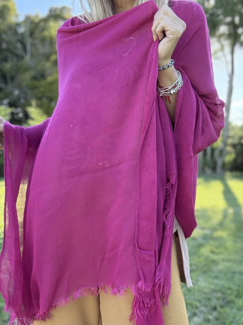 PAS70A Maxi Pashmina de crep color magenta - comprar online