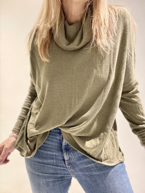 PLF1A Poleron de lanilla fina verde musgo