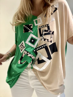 MCA91 Remeron de modal dos colores con aplique cuadrados - comprar online