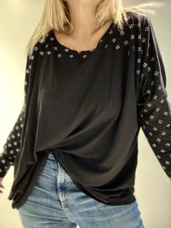 MLA43 Remeron negro de modal con cuadrícula de mini strasses