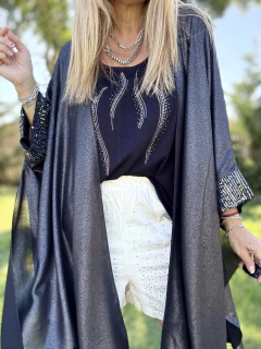 Imagen de K05 Kimono de gasa foil negro con puños de lentejuelas negras y plata