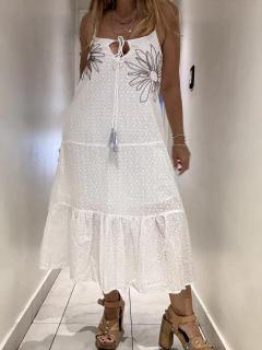 V35 Vestido blanco de encaje de algodón con margaritones de canutillos - Tu Guiseppa