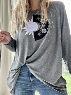 MLA28 Remeron de modal gris topo con aplique sol luna en telas en internet