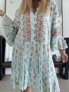 V524 Vestido de algodón de india con botoncitos Color celeste en internet