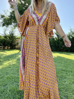 Imagen de V167 vestido de seda de india con tiritas debajo el busto estampado