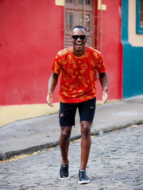 T-Shirt Acho é Pouco Masculina #1209 - comprar online