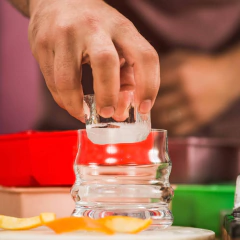 Cubetera de silicona para 8 cubos de hielo de 5cm - comprar online