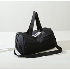 Bolso Deportivo Compacto Ionify Urbana Fit Negro - comprar online