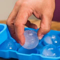Cubetera de silicona con tapa para formar 4 esferas de 4,5cm - tienda online
