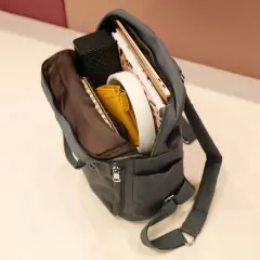 Mochila Ionify Urbana Air Gris Puerto Usb Impermeable - tienda online