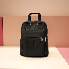 Mochila Ionify Urbana Air Negra Puerto Usb Impermeable - comprar online