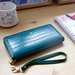 Billetera Ionify Ur Cairo Verde Sobre De Mujer Grande - comprar online