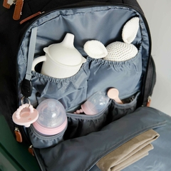 Mochila Maternal Ionify Ur Oxford Negra Cambiador Porta Mamadera - Ionify | Tienda oficial