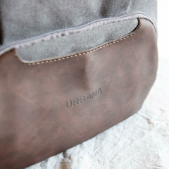 Imagen de Mochila Ionify Urbana Spirit Gris Puerto Usb Impermeable