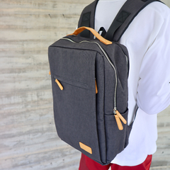 Mochila Ionify Urbana Style Gris Puerto Usb Impermeable en internet