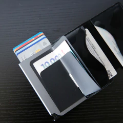 Imagen de Billetera Ionify Urbana Camo con Gatillo y Protección RFID Gris