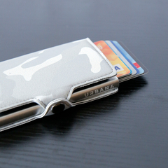 Billetera Ionify Urbana Camo con Gatillo y Protección RFID Gris Claro - tienda online