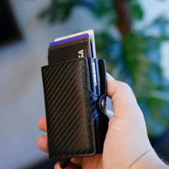 Billetera Doble Ionify Urbana Carbon XL con Gatillo y Protección RFID - comprar online
