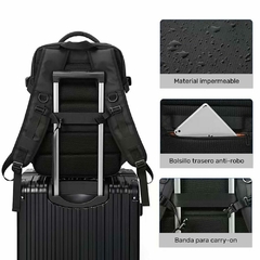 Mochila para viaje Ionify Urbana Exclusive Negra Impermeable Puerto Usb - Ionify | Tienda oficial