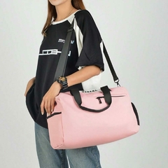 Bolso Deportivo Compacto Ionify Urbana Fit Rosa Impermeable - comprar online