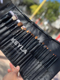 COASTAL SCENTS- SET PREMIUM DE 22 BROCHAS + ESTUCHE - comprar online