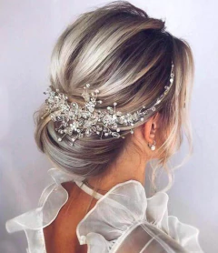 Tiara flexível com cristais transparentes - Brilho e elegância. - comprar online