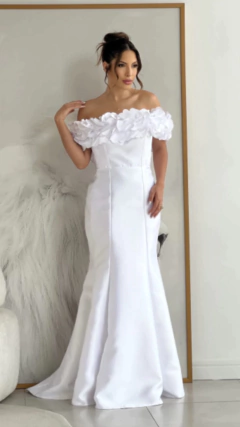 Vestido longo sereia para noivas de zibelline com aplicações em 3D com flores, super chic elegante e delicado - comprar online