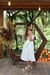 Vestido 1 em 4, vestido digno de uma realeza e pode ser usando de 4 formas. De Cetin, com bordados leves e sutil - comprar online
