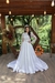 Vestido 1 em 4, vestido digno de uma realeza e pode ser usando de 4 formas. De Cetin, com bordados leves e sutil - comprar online