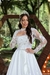 Vestido 1 em 4, vestido digno de uma realeza e pode ser usando de 4 formas. De Cetin, com bordados leves e sutil na internet