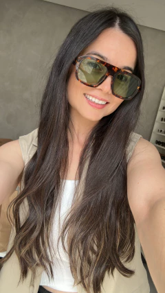 Óculos Liz na internet