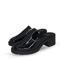 Mule tratorado OffLine Preto Verniz - comprar online