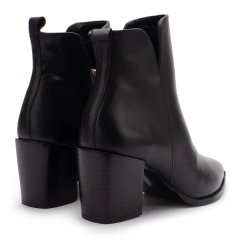 Bota cano curto LiaLine Preto na internet