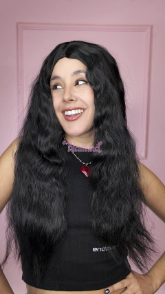 Peluca frizada negra sin flequillo en internet