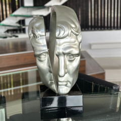 Escultura Cara Plateada - comprar online