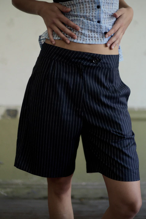 BERMUDA SASTRERA NEGRA - comprar online