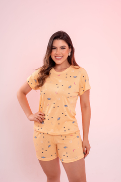 Baby-Doll Manguinha Estrelas Universo Amarelo - comprar online