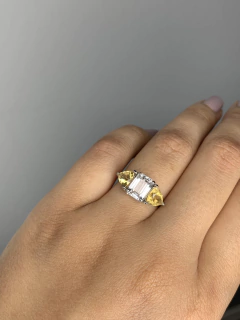 Anel 3 Stones Duo - Topázio e Citrinos em Ouro Branco - sob encomenda - comprar online